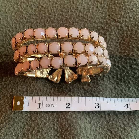 Gorgeous gold, pink and peach necklace, earring and bracelet set. - Picture 7 of 8